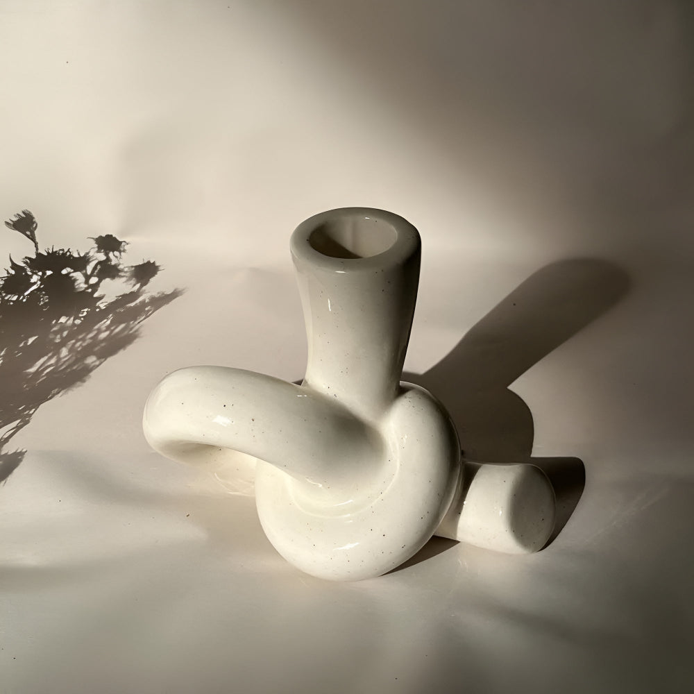 Minimalistische Keramische Knoop Kandelaar – Stijlvolle Woondecoratiev