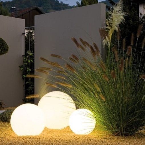 Aurora Garden Sphere – LED Buitenlamp met 16 Kleuren en Afstandsbediening
