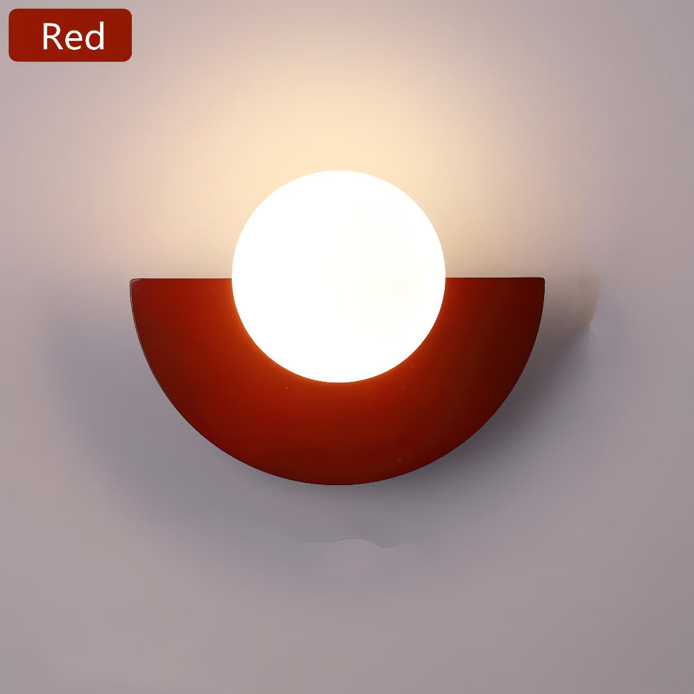 Halfronde Wandlamp van Metaal - Nordic Design voor een Minimalistisch Interieur