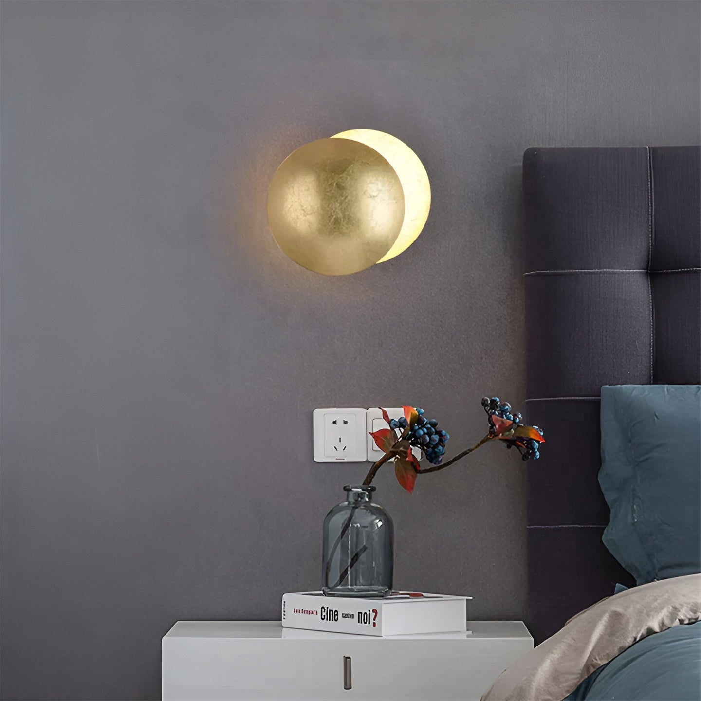 Celestial Glow – 360° Draaibare LED-Wandlamp voor Tijdloze Sfeer