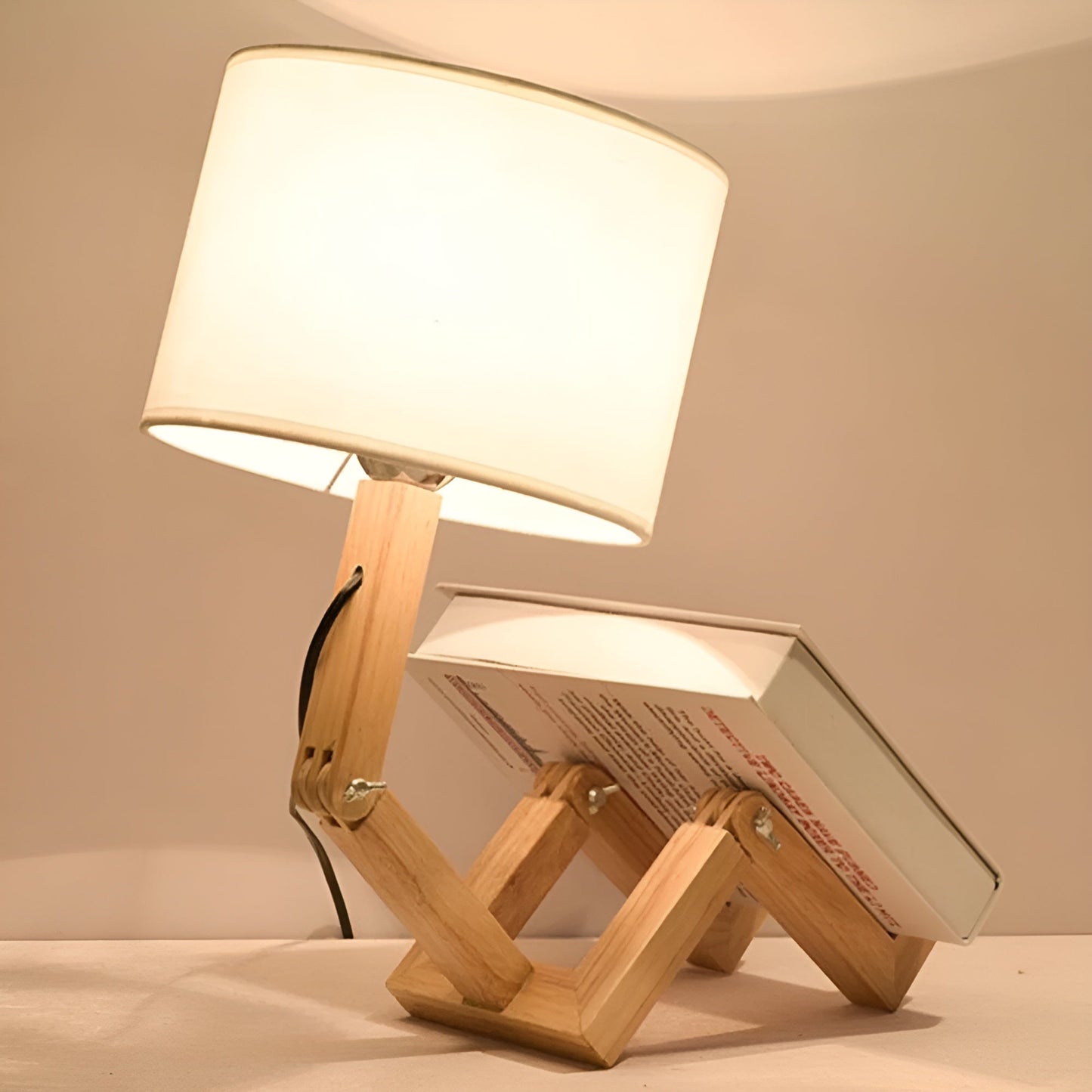 Flex WoodMan Tafellamp – Massief Houten Robotlamp met Verstelbaar Design