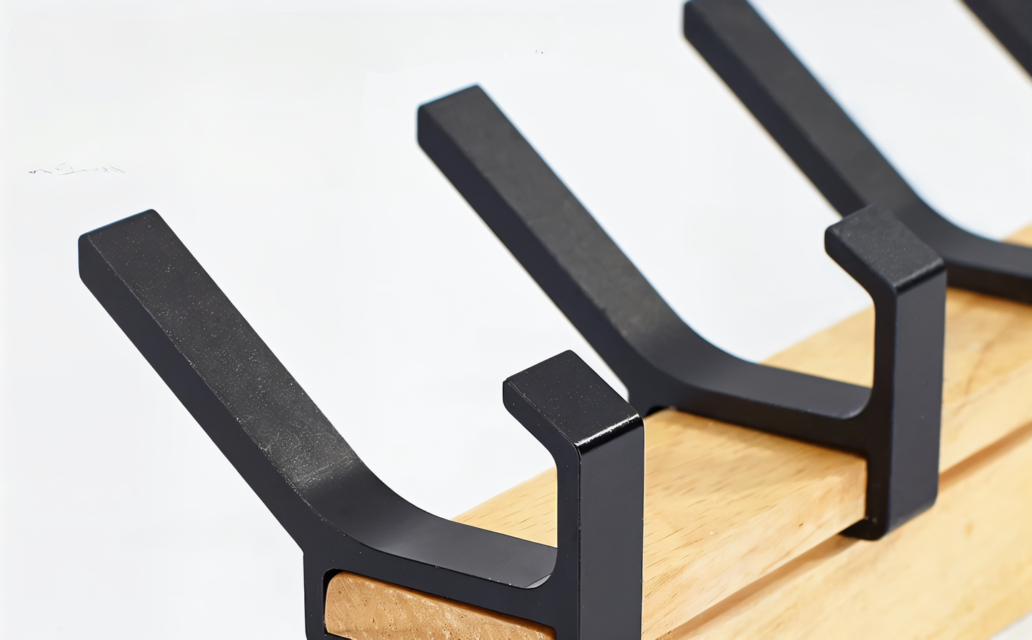 Wandkapstok van Hout met Verstelbare Aluminium Haken – HookRack 5-Haaks | Wandgarderobe voor Hal, Badkamer & Slaapkamer