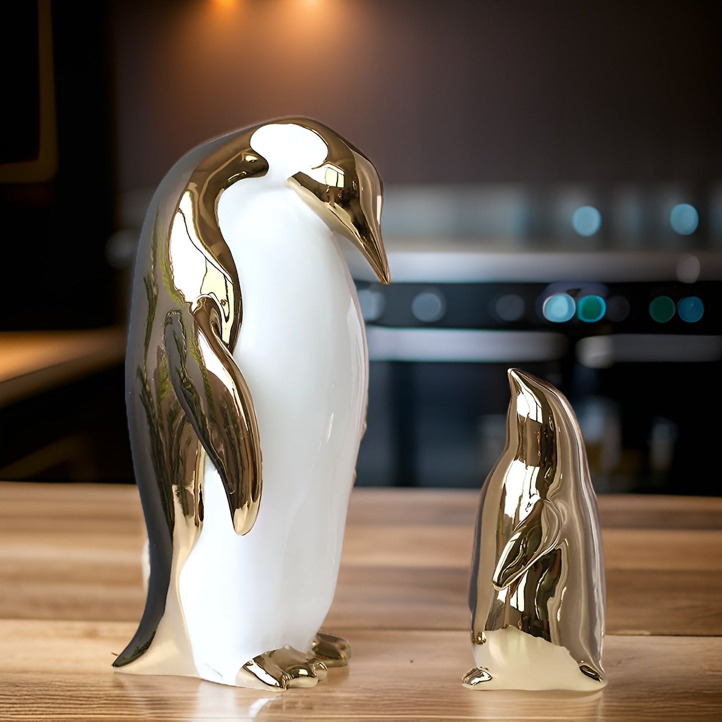 Gouden Pinguïn Beeld – Luxe Keramische Pinguïn Decoratie | Modern Glinsterend Accent – 15 tot 28 cm Hoog