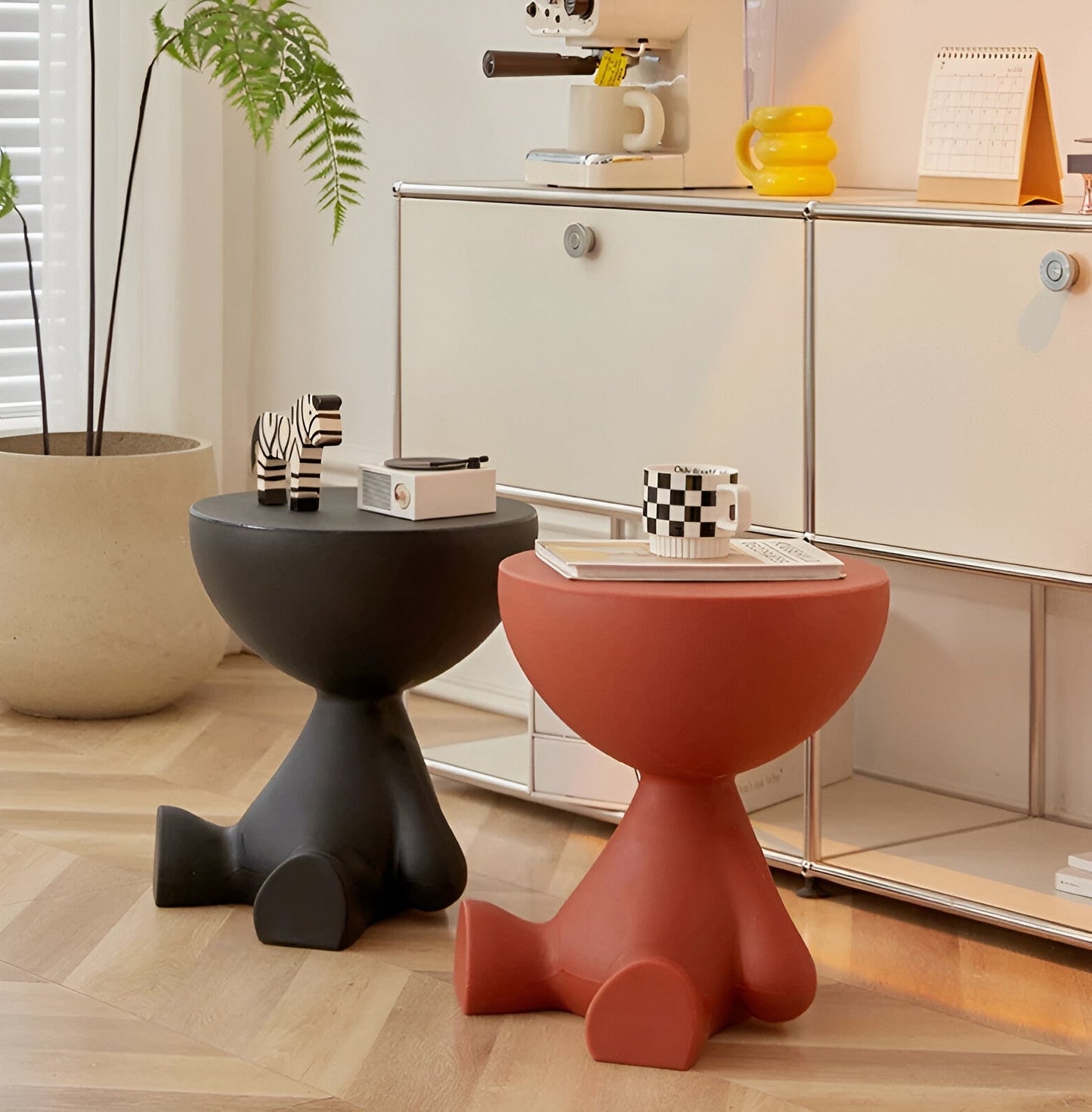 Lunaro bijzettafel – ronde minimalistische salontafel van kunststof in scandinavisch japandi design