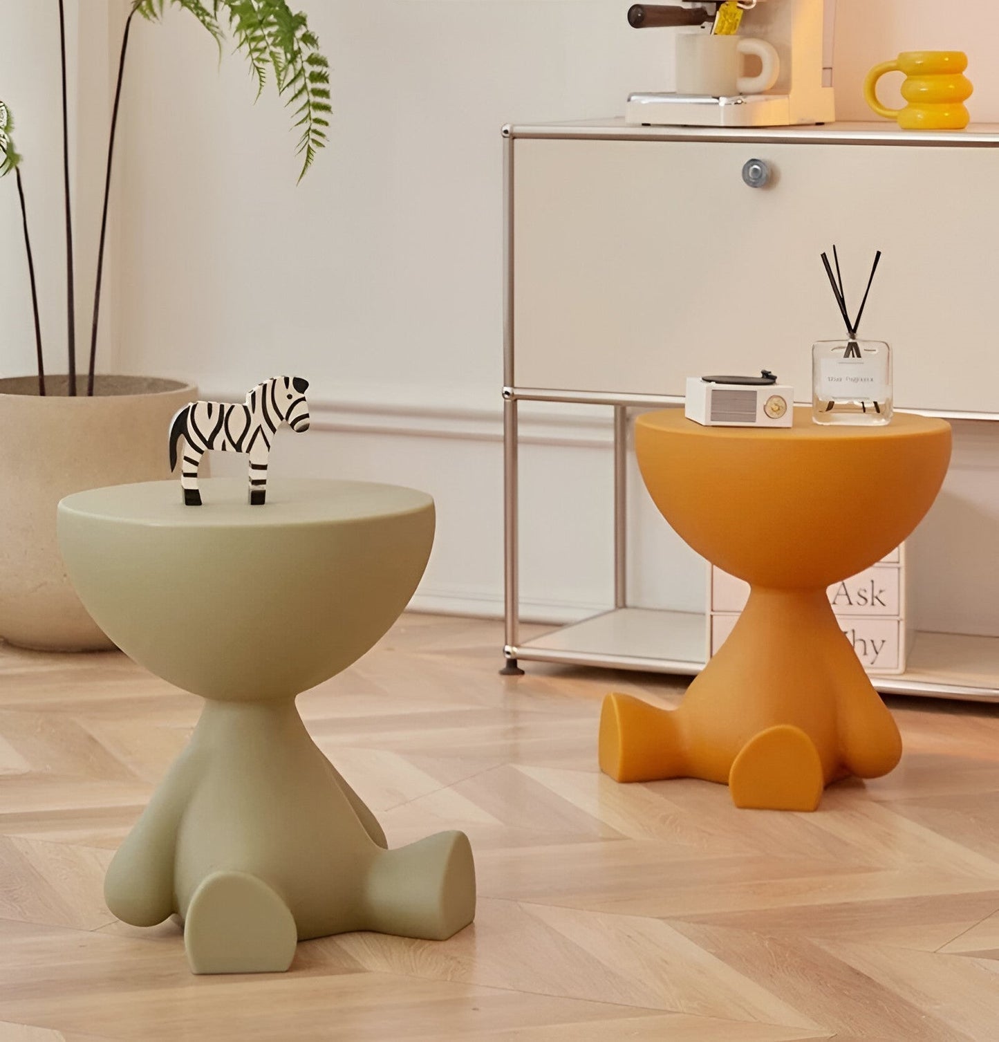 Lunaro bijzettafel – ronde minimalistische salontafel van kunststof in scandinavisch japandi design
