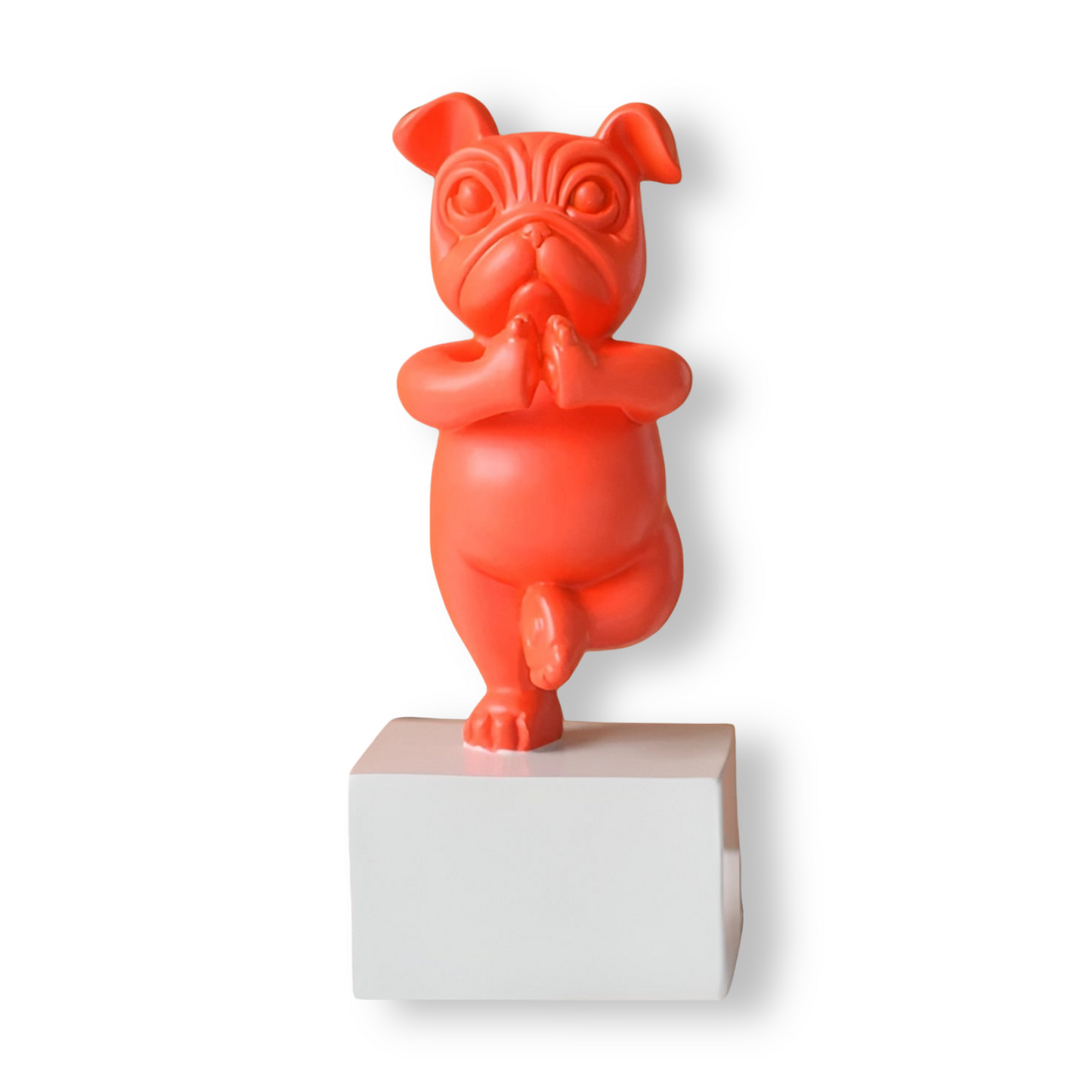 ZenBulldog – Yoga Beeld van Bulldog in Abstracte Stijl | Decoratief Hondenbeeldje in Groen, Geel of Rood
