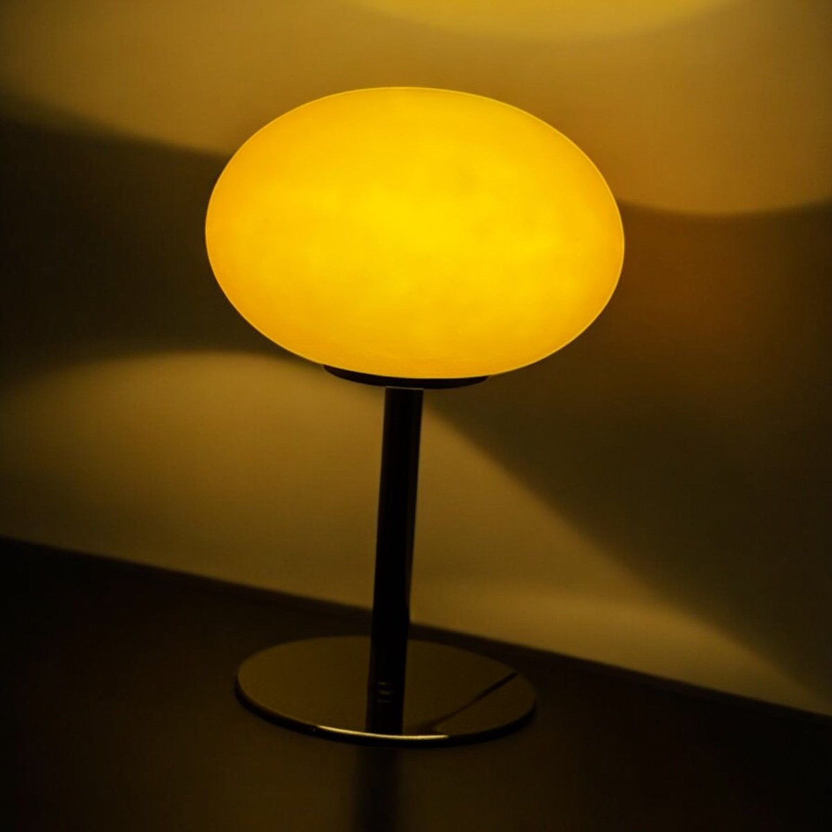 Kogellamp – Tijdloos Design met Dimbare Verlichting