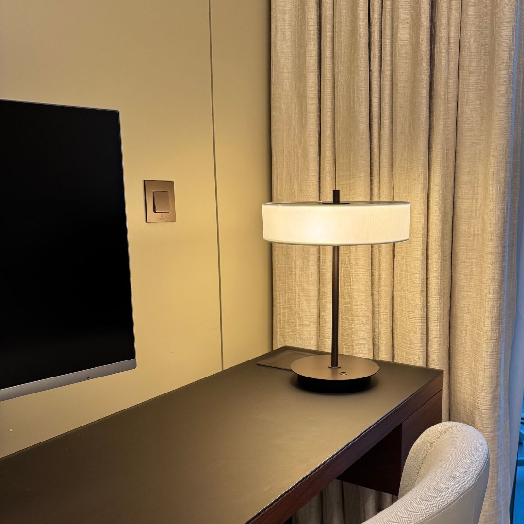 Lunaro Bronzen Tafellamp – Dimbare Bureaulamp met Warm LED Licht