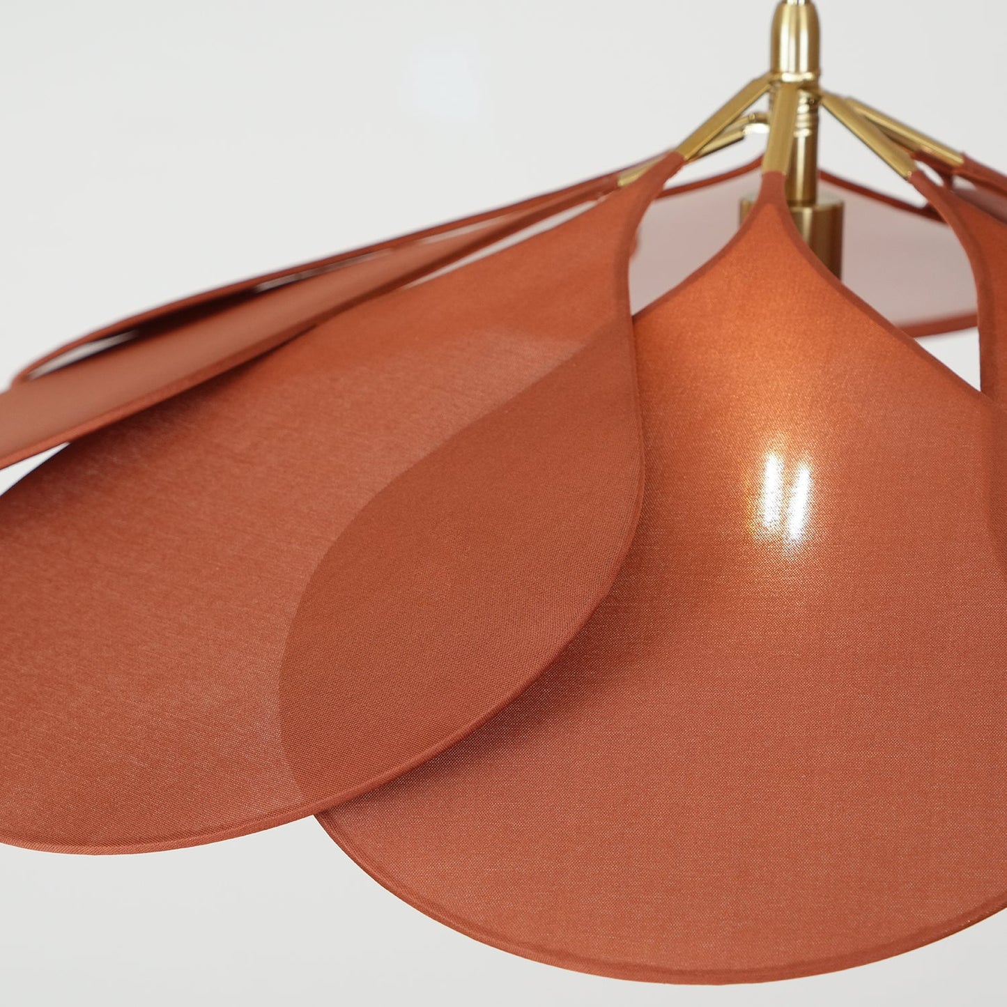 Bloom Leaf Hanglamp – Elegante Bloemvormige Verlichting met Natuurlijke Accenten