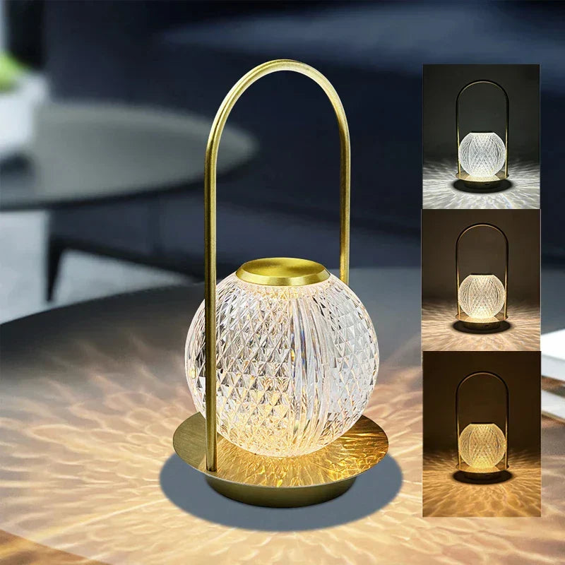 Lumira Kristallen Tafellamp – Luxe Designlamp met Facetreflectie