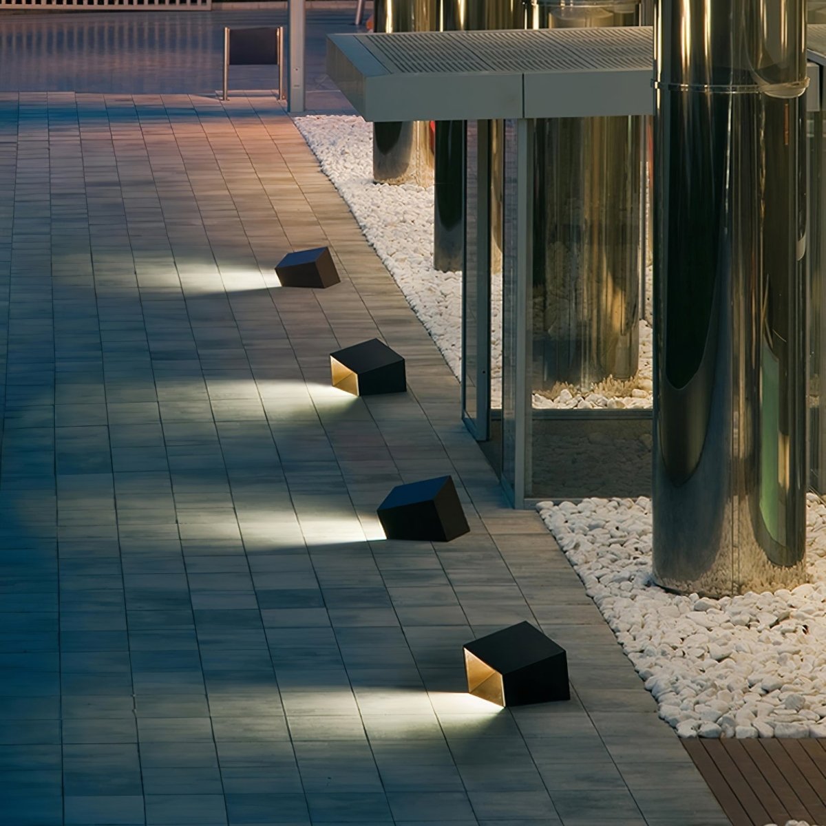 Luno Solar LED Buitenlamp – Kubusvormige Grondspot voor Minimalistische Tuinverlichting