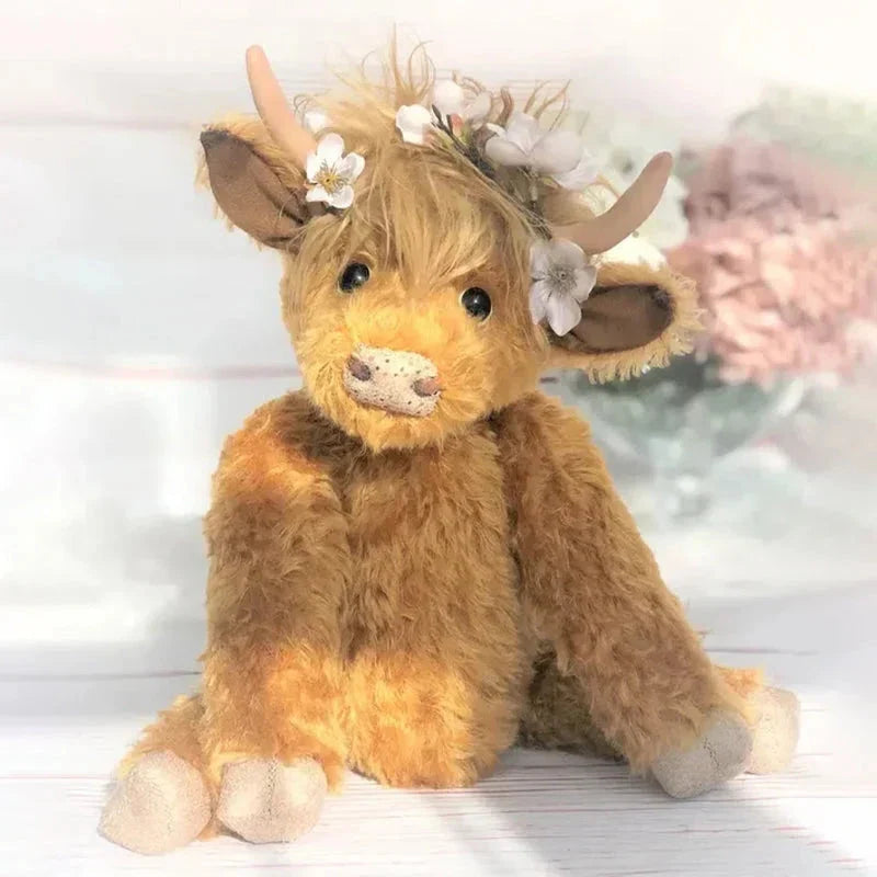 Decoratieve Hooglandkoe van Alpaca met Bloemen – Handgemaakt Beeldje in Bruin of Wit | Zacht Pluche voor Sfeervolle Interieurs