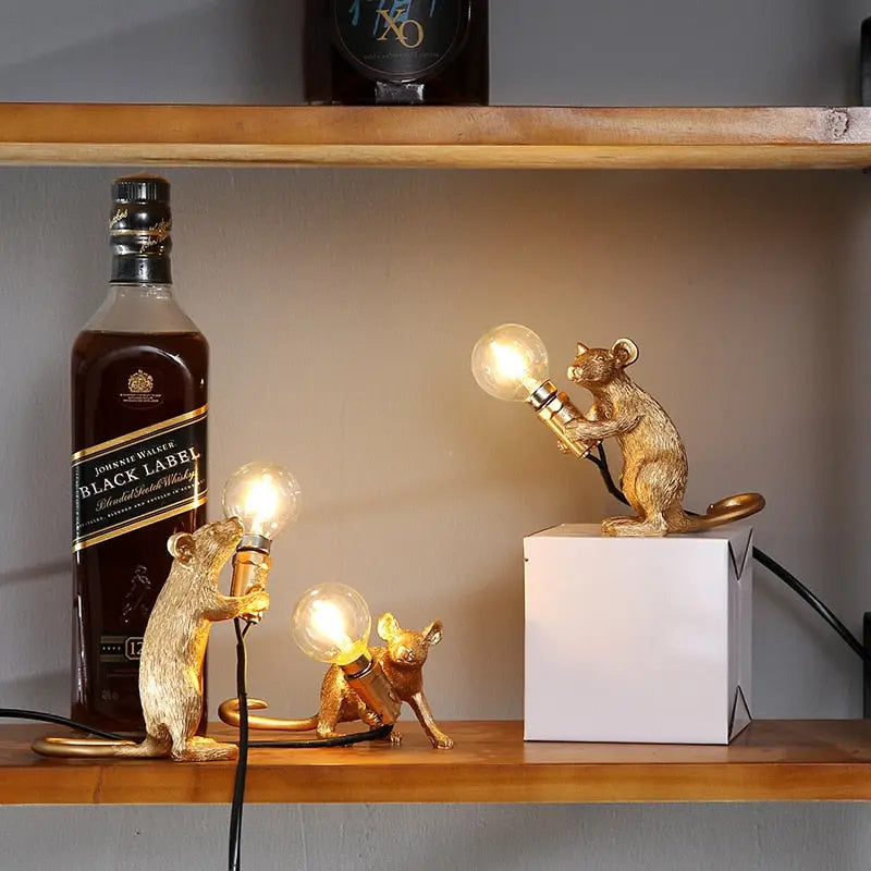 Lumo Mouse Tafellamp – Decoratieve Muislamp met Sculpturale Uitstraling
