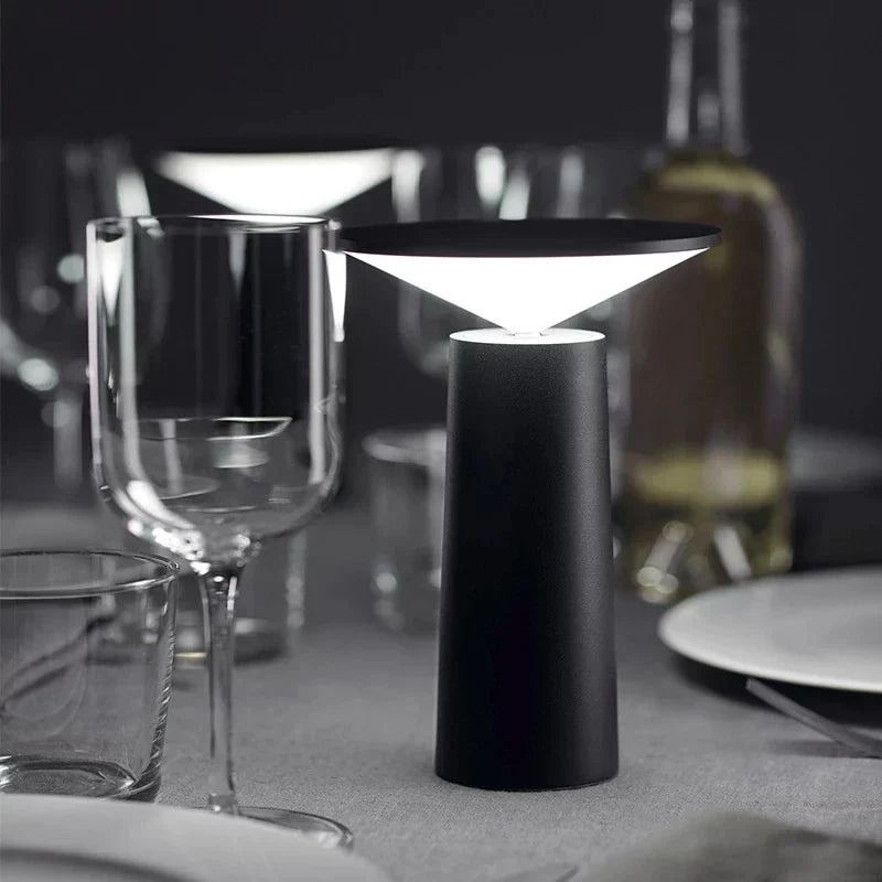 Aurora Tafellamp – Dimbare LED Verlichting met Modern Design