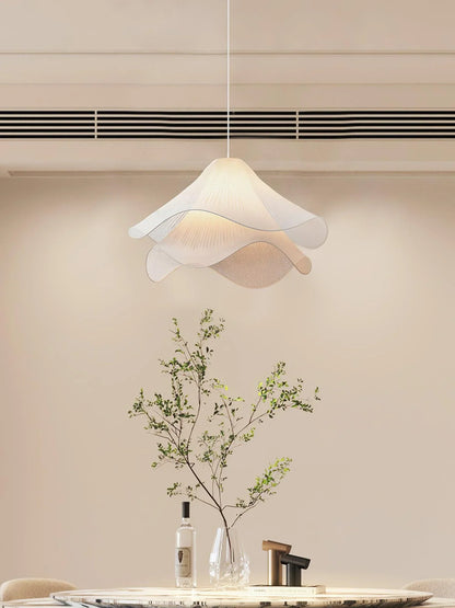 Amber Bloom Hanglamp – Elegante Textiele Verlichting met Bloemachtige Vorm