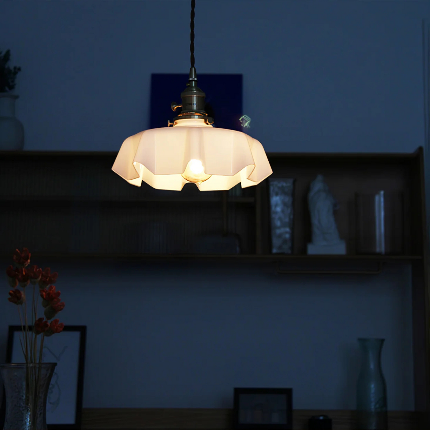 Witte Flower Hanglamp – Elegante Bloemvorm en Tijdloze Luxe