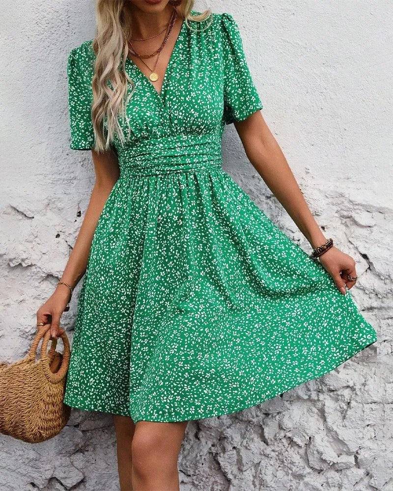 Jurk - Casual - Korte Mouwen, V-hals - Perfect voor Zomerse Avonden