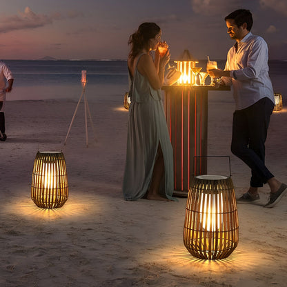 Liora Buitenlantaarn – Handgemaakte Rotan-Style Tuinlamp met Warm LED Licht