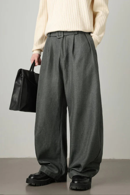 Hoge taille pantalon met riem – Sterk en stijlvol silhouet