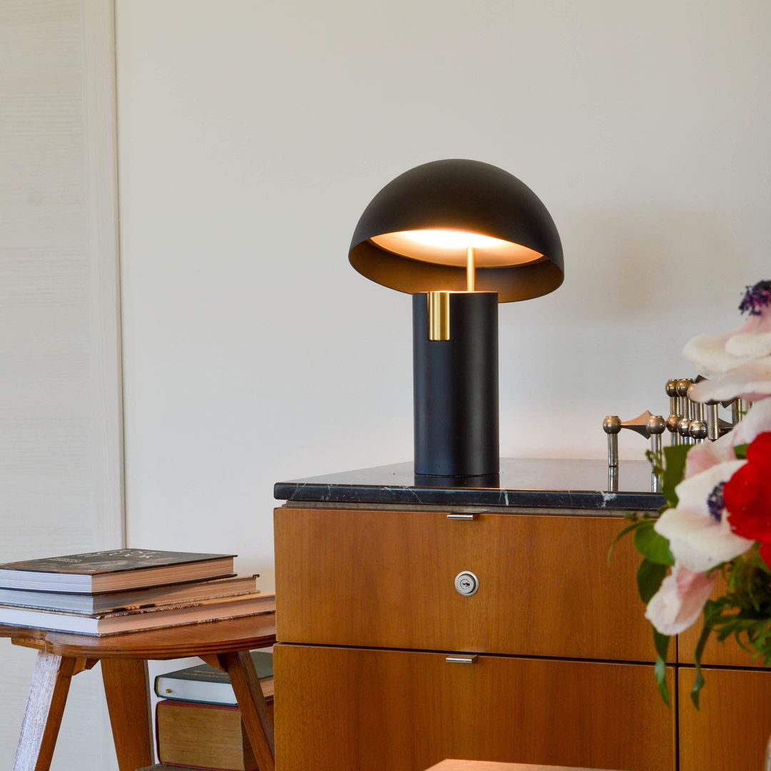 Virella Design Tafellamp – Paddenstoelvormige Lamp in Goud & Wit