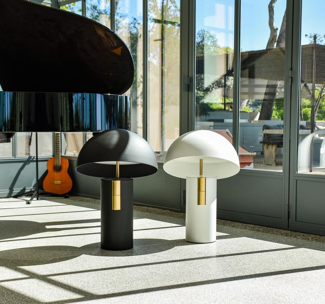 Virella Design Tafellamp – Paddenstoelvormige Lamp in Goud & Wit