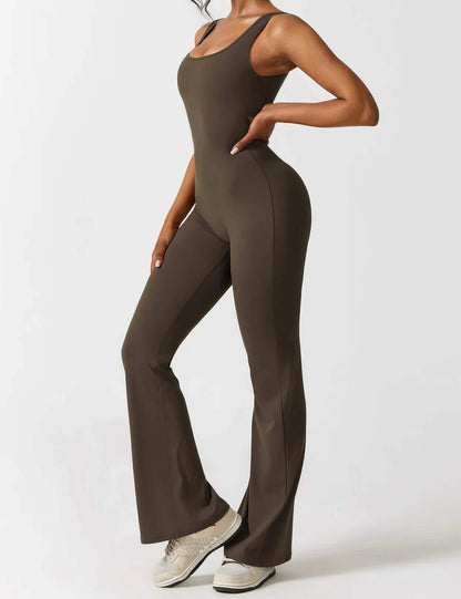 Emma | Elegante Jumpsuit met Uitlopende Pijpen 17