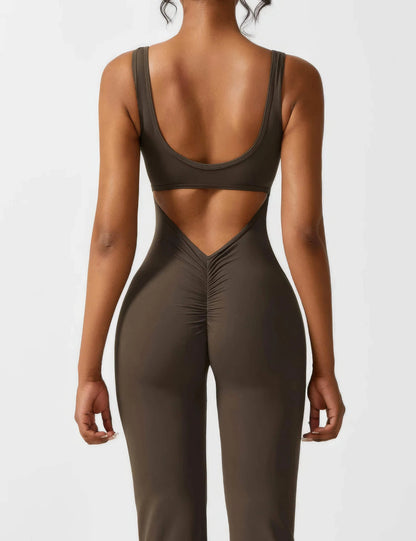 Emma | Elegante Jumpsuit met Uitlopende Pijpen 18