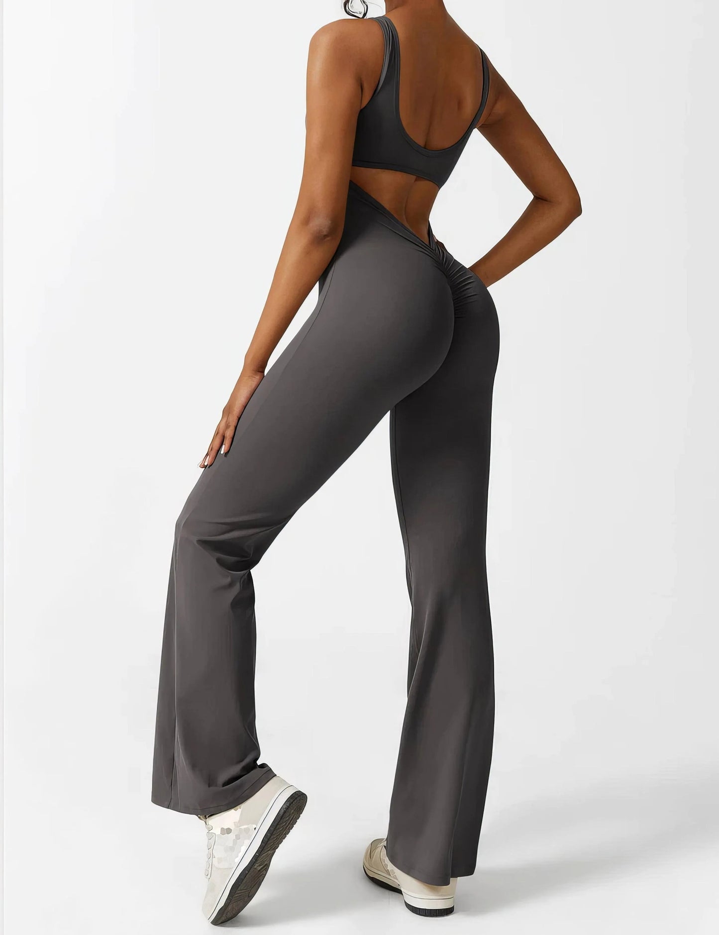 Emma | Elegante Jumpsuit met Uitlopende Pijpen 21
