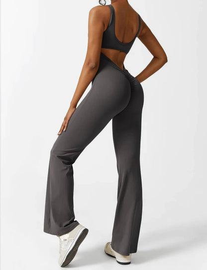 Emma | Elegante Jumpsuit met Uitlopende Pijpen 21
