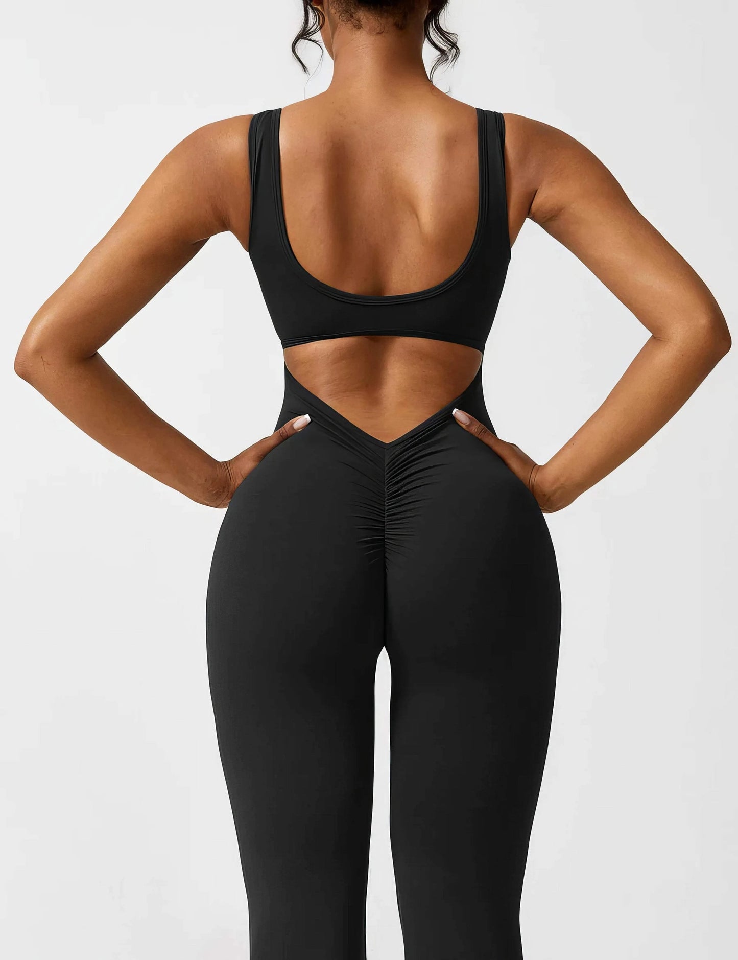 Emma | Elegante Jumpsuit met Uitlopende Pijpen 8