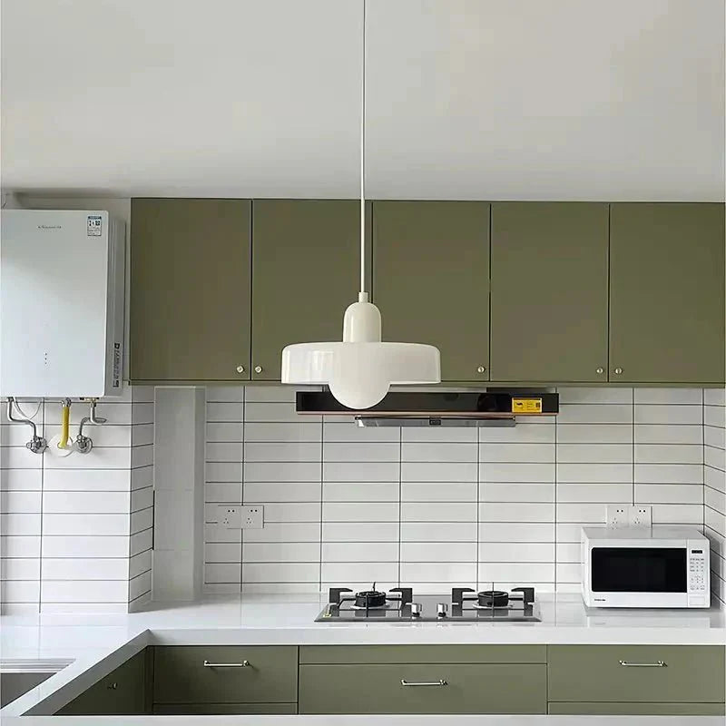 Bauhaus Hanglamp van Gekleurd Glas – Tijdloze Elegantie en Kunstzinnig Design