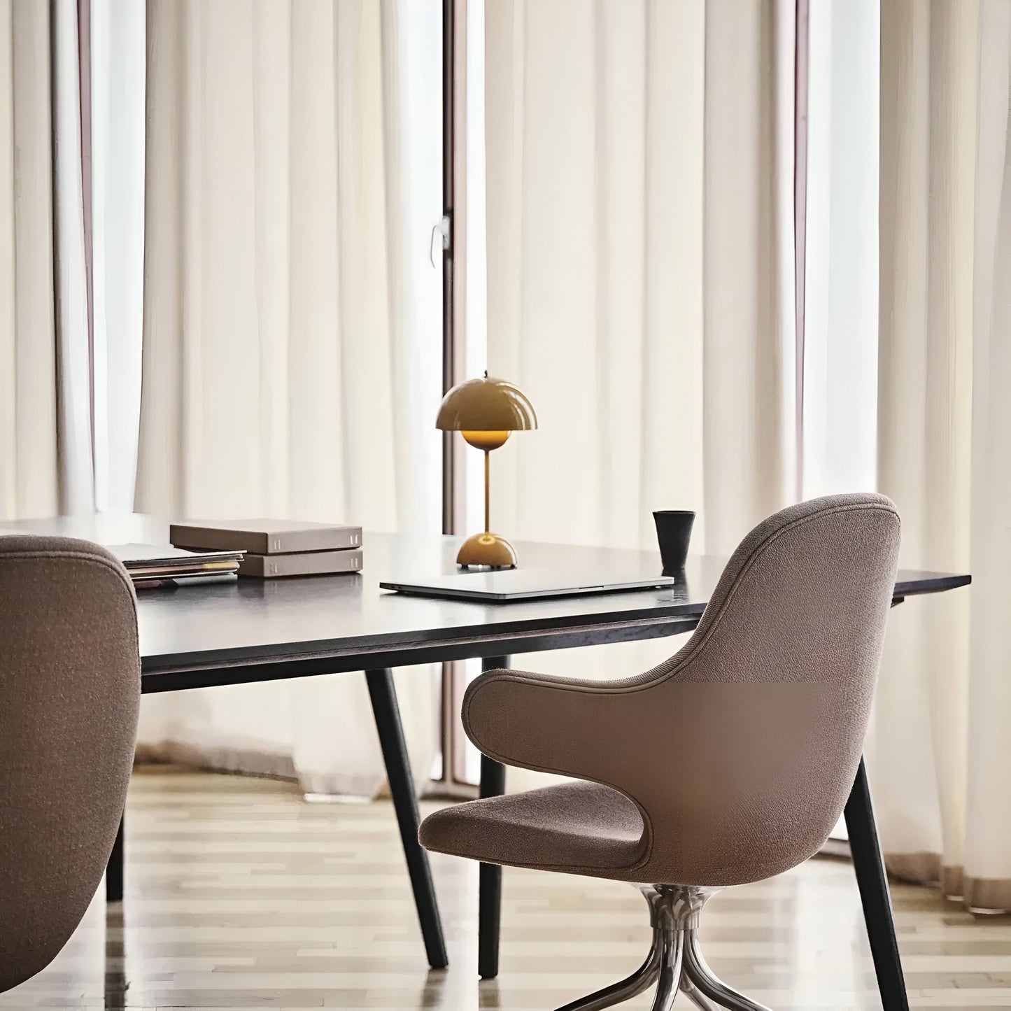 Valmira tafellamp – moderne draadloze ledlamp in paddenstoelvorm met touchbediening