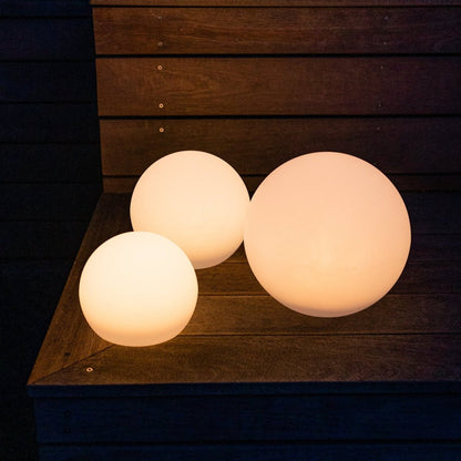 Aurora Garden Sphere – LED Buitenlamp met 16 Kleuren en Afstandsbediening