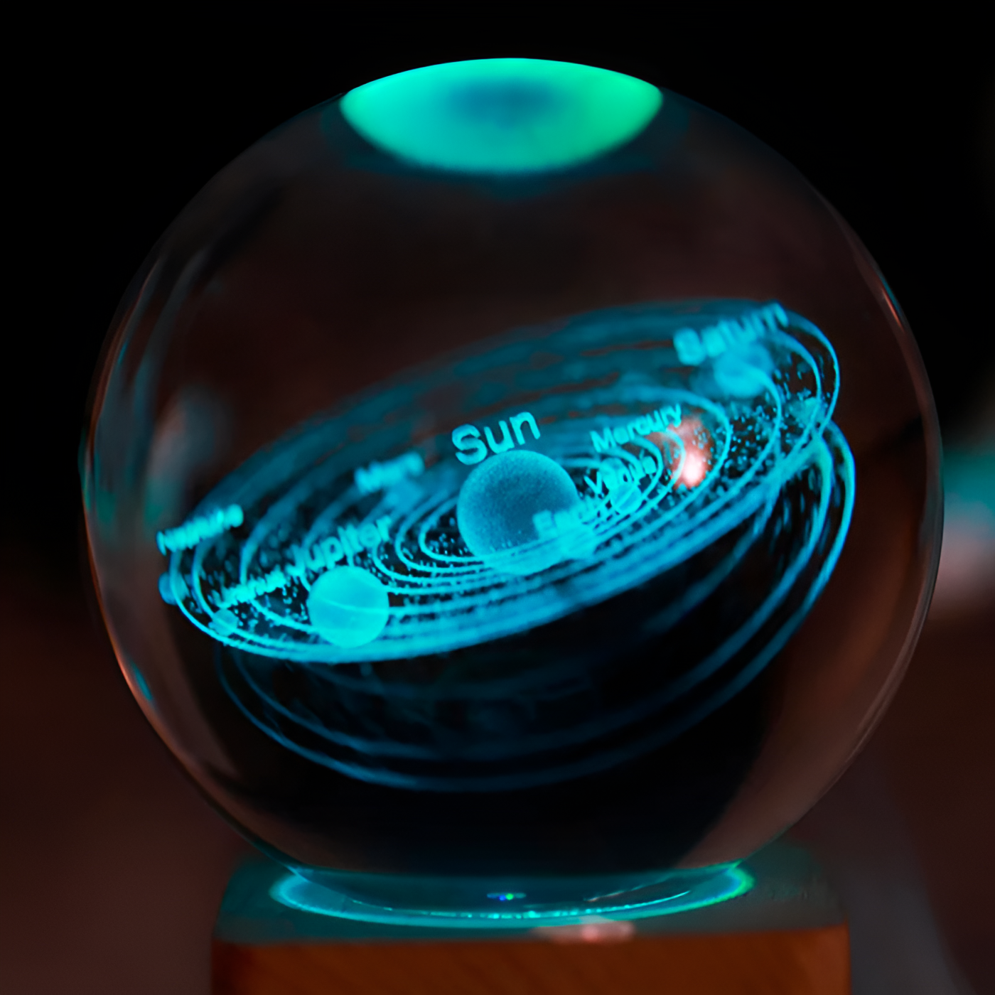 GalaxiaSphere Kristallen Galaxie Lamp – LED Lichtbol met Houten Voet en Kosmisch Effect