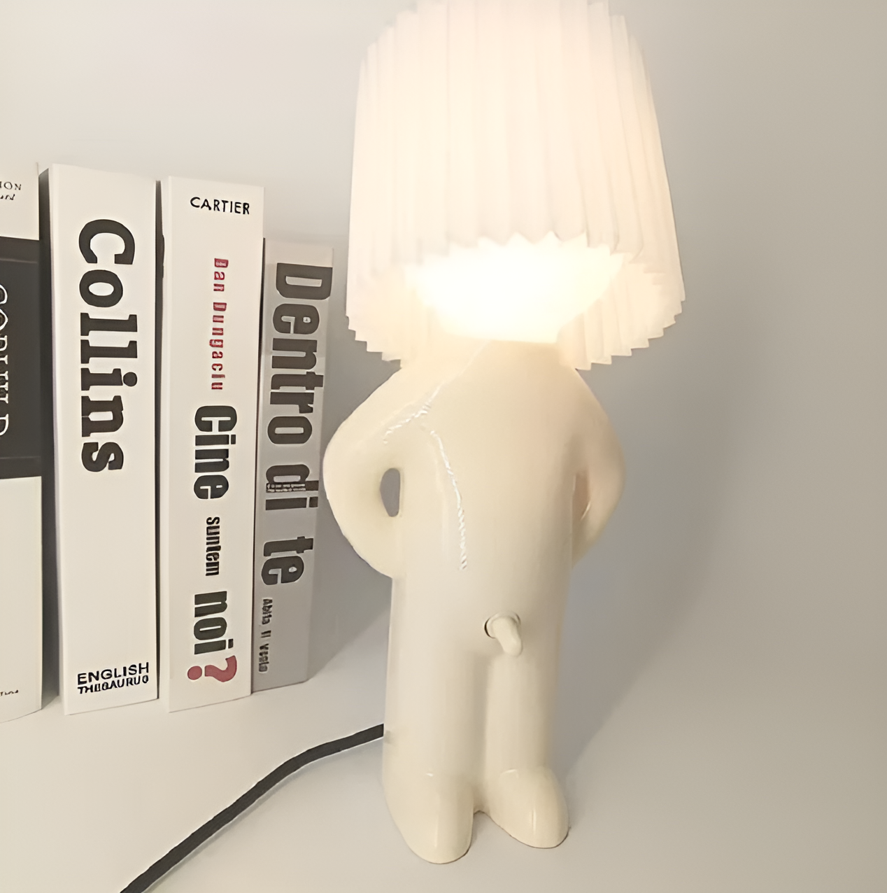 ShyBoy LED Tafellamp – Creatieve Kindervriendelijke Nachtlamp in Cartoonstijl | 29cm Hoog – Meerdere Kleuren