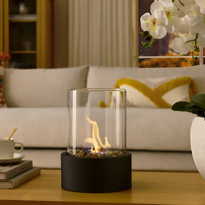 SleekFlame Tafelhaard – Stijlvolle Zwarte Bio-Ethanol Vuurtafel met Glascilinder voor Binnen & Buiten