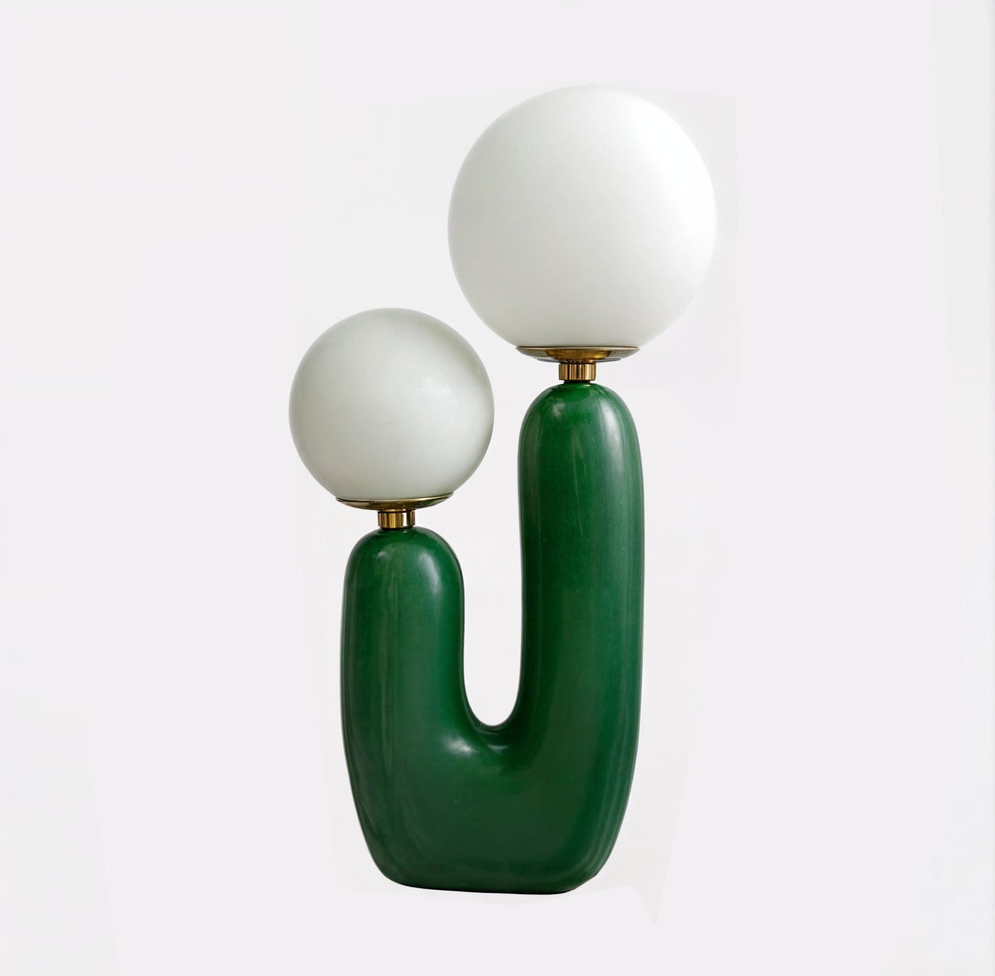 Elora Minimalistische Hars Tafellamp – Moderne Designlamp met Keramische Voet en Zacht Diffuus Licht voor Rustige Interieurs