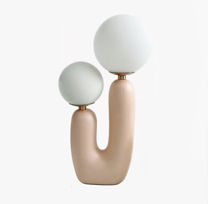 Elora Minimalistische Hars Tafellamp – Moderne Designlamp met Keramische Voet en Zacht Diffuus Licht voor Rustige Interieurs