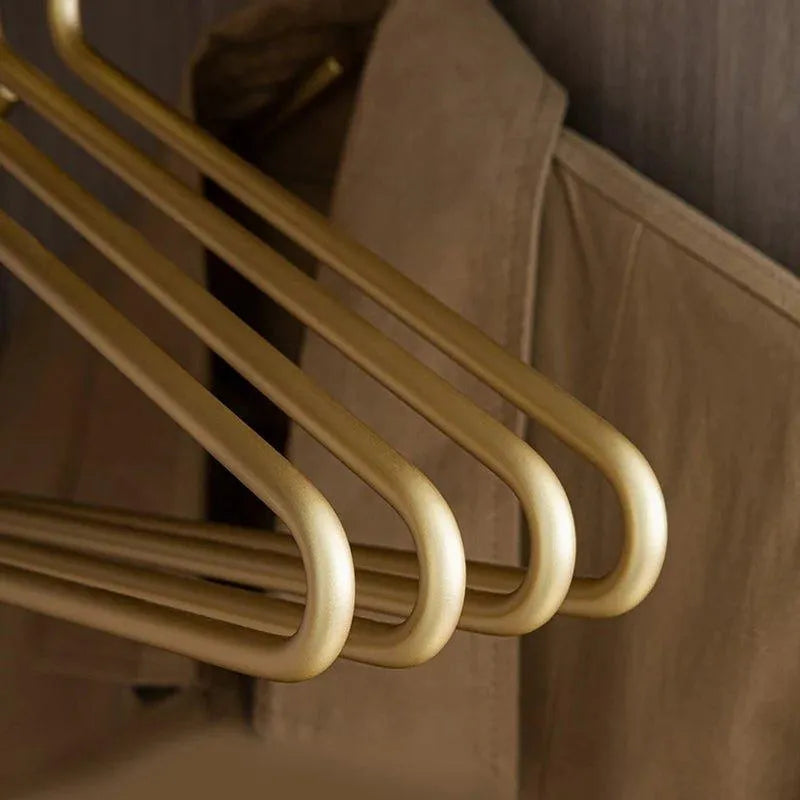 Luxe Metalen Kleerhangers – Mattgoud & Zilver Design, Ruimtebesparend en Extra Stevig (Set van 5)