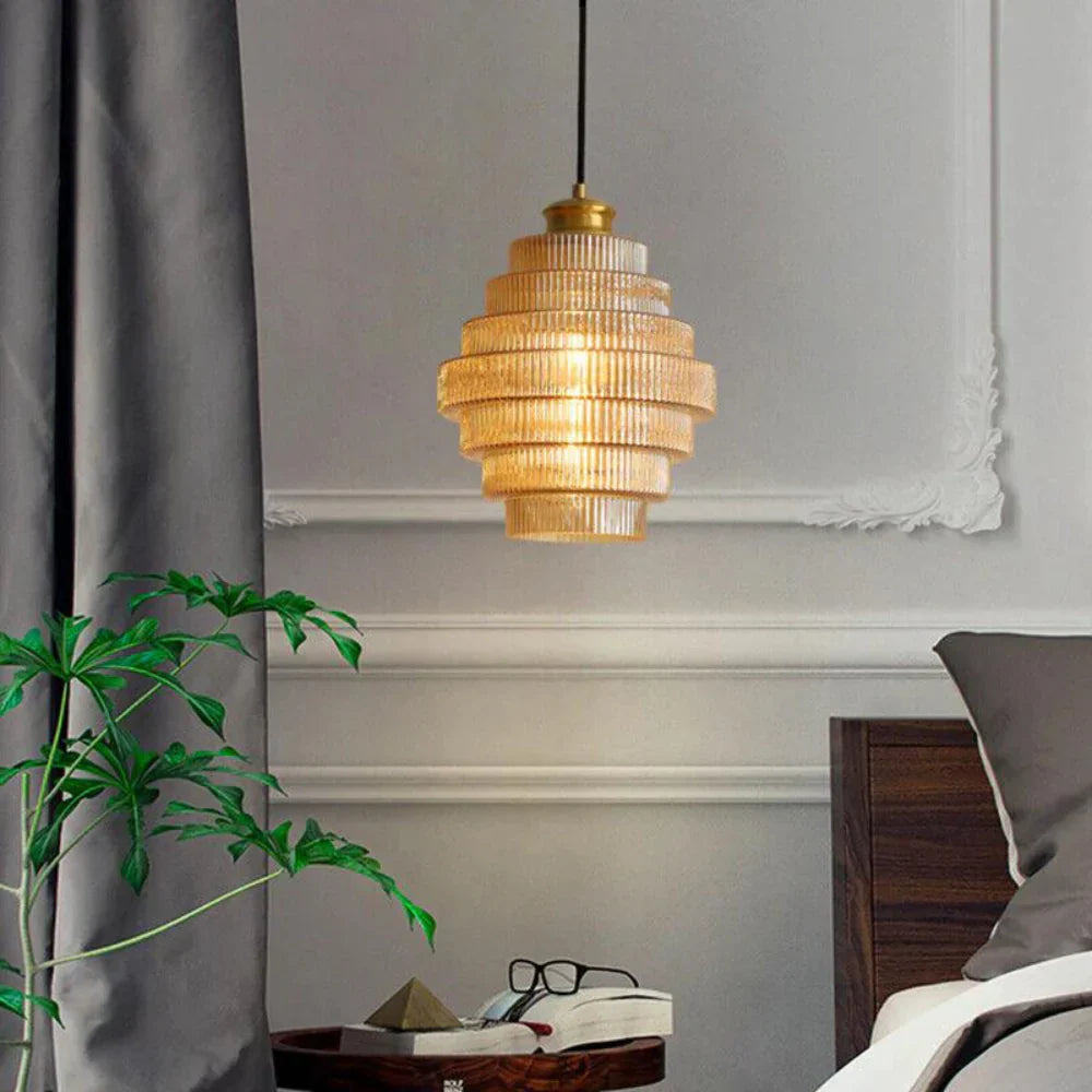 Retro Glas Hanglamp – Warme Amberkleurige Verlichting voor een Sfeervol Interieur