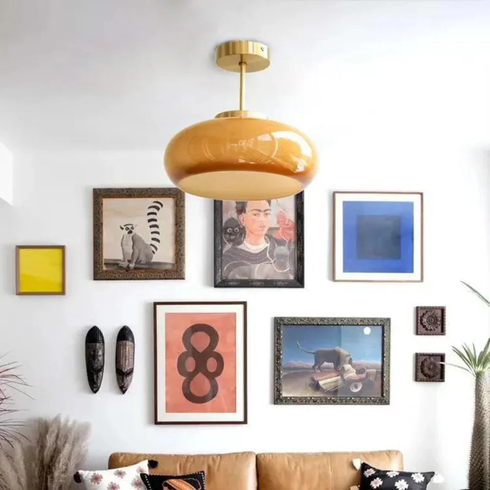 Oranje Glazen Plafondlamp – Warme Sfeer met Vintage Elegantie