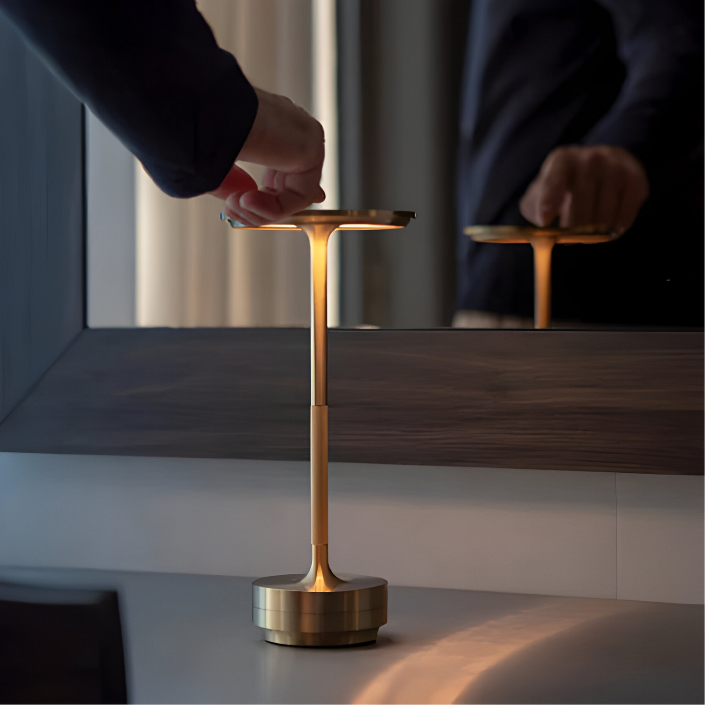 Lumora tafellamp – draadloze designlamp met touchbediening en dimbaar ledlicht