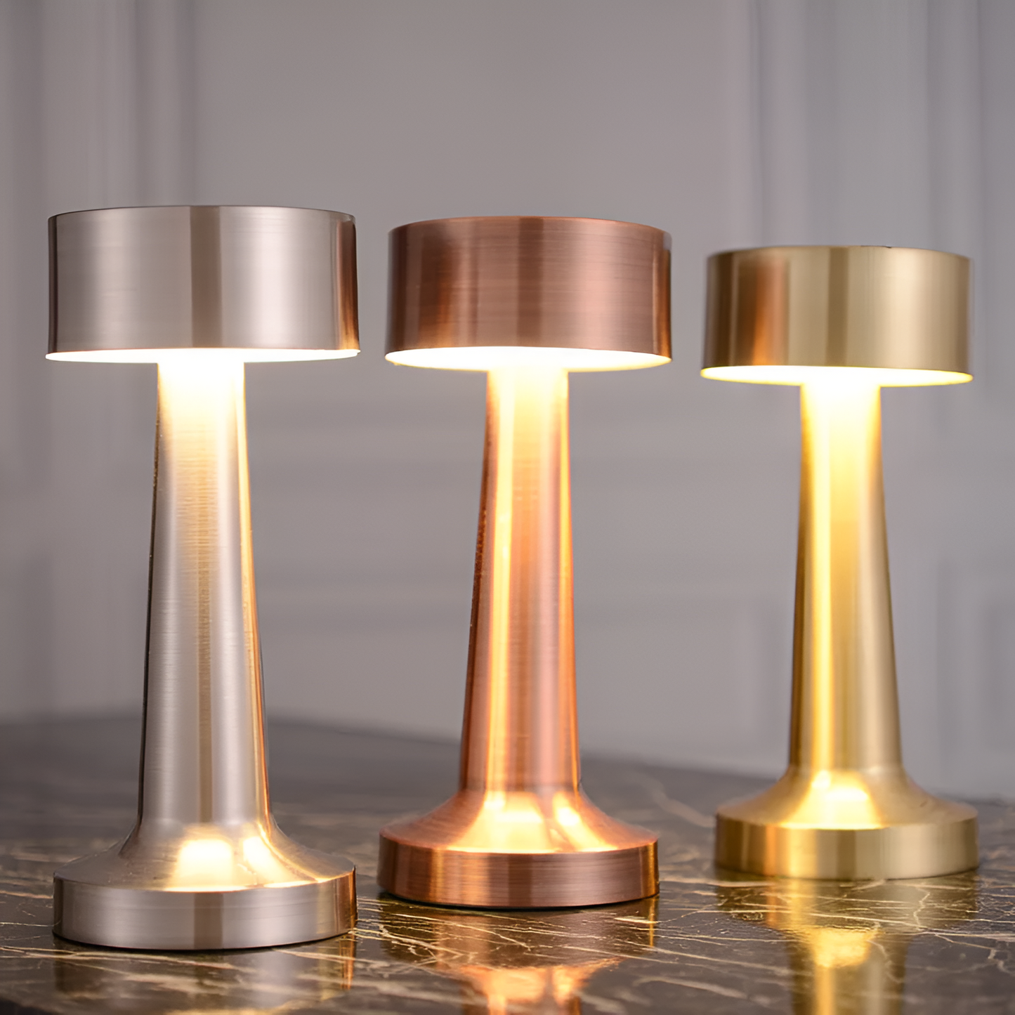 Retro Tafellamp met LED en USB – Draadloos Designlampje in Aluminium, Oplaadbaar en Geschikt voor Restaurant of Thuis