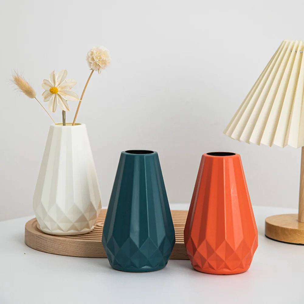 Scandinavische Keramische Vaas – Minimalistische Stijl voor een Modern Interieur