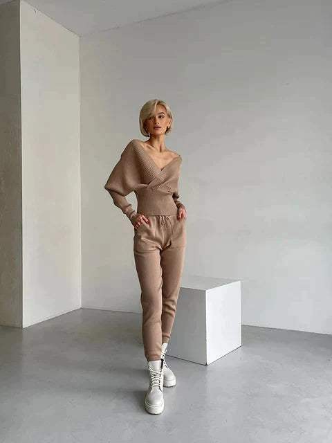 Emma | Stijlvolle Gebreide Top met Bijpassende Broek 18