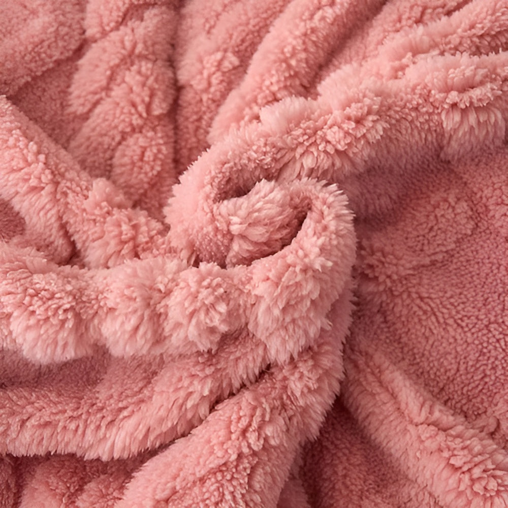 KnuffelWarm – Luxe Dubbellaagse Fleece Deken met Geometrisch Patroon – Extra Zachte Warmte voor Bank, Bed en Reizen