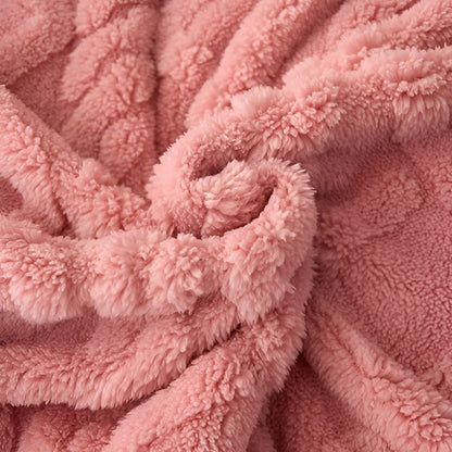 KnuffelWarm – Luxe Dubbellaagse Fleece Deken met Geometrisch Patroon – Extra Zachte Warmte voor Bank, Bed en Reizen