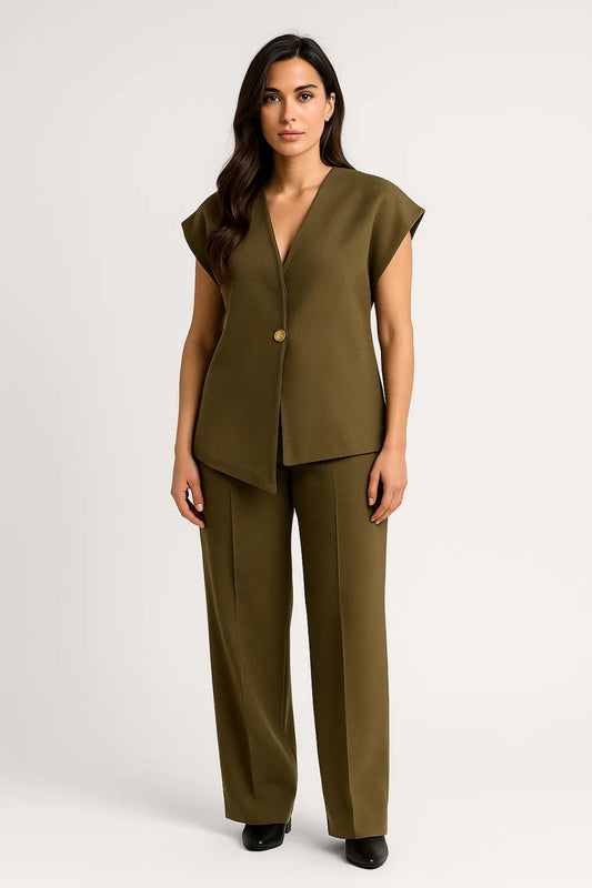 Dames co-ord set – gilet met gouden knoop, wijde broek, chic