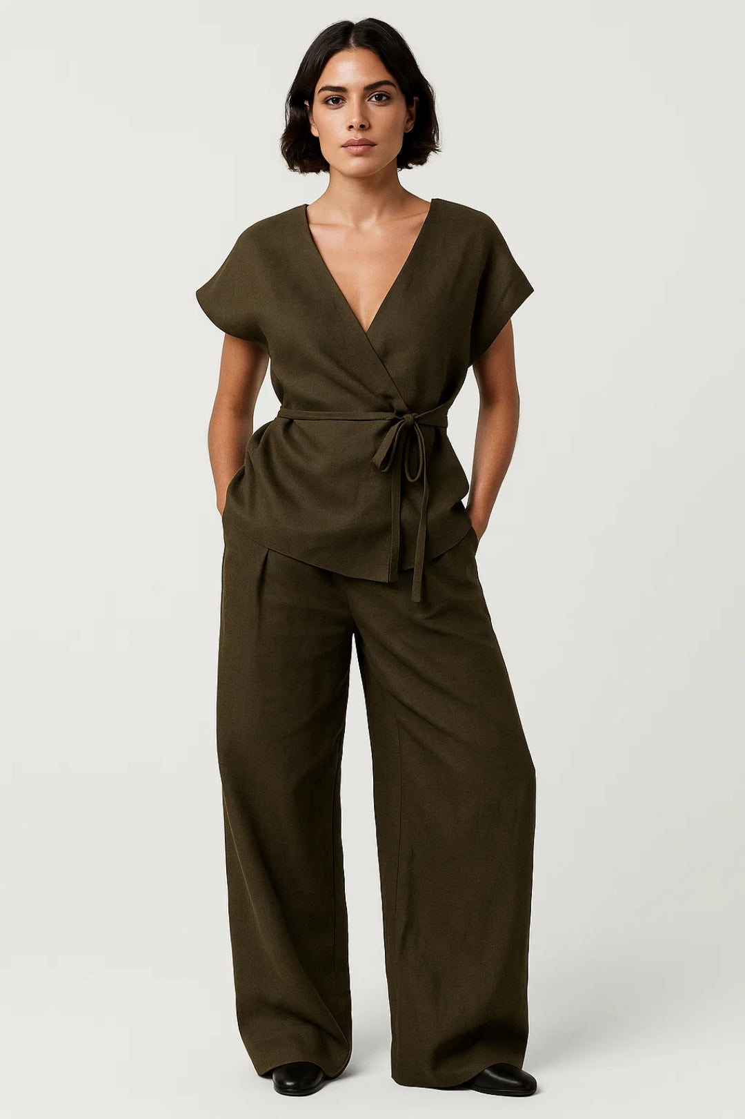 Dames co-ord set – wikkel top, wijde broek, elegant & zakelijk