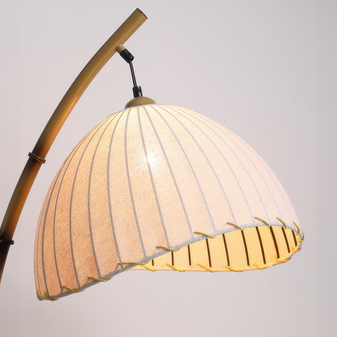 Balance Bamboo Vloerlamp – Natuurlijke Wabi-Sabi Verlichting